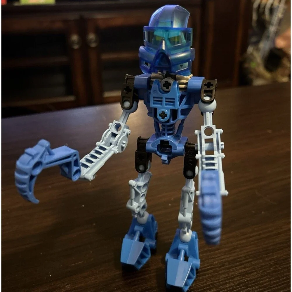 LEGO Bionicle Toa Gali 8533 Mata Original 2001 Figure Complete No Canister